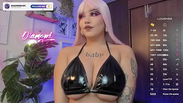 Snapshot of diamond_dustt chatting on October 14, 7:47 pm diamond dustt online show from October 14, 7:47 pm