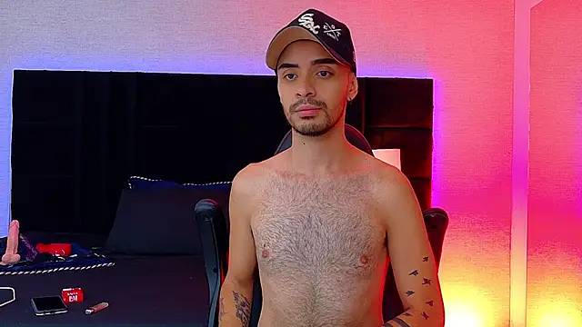 Snapshot of HairyDiamond_ chatting on September 23, 2:03 am HairyDiamond online show from September 23, 2:03 am