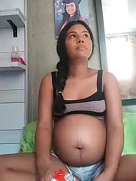 julietta1453 online show from December 14, 2:44 pm