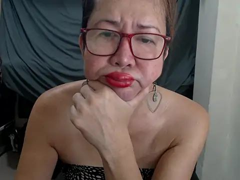 Snapshot of radar777 chatting on March 6, 1:57 am radar777 online show from March 6, 1:57 am