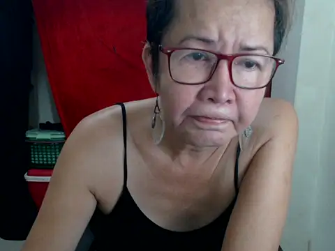 Snapshot of radar777 chatting on April 6, 3:26 am radar777 online show from April 6, 3:26 am