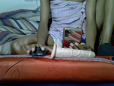 Snapshot of Kwanele13 chatting on September 8, 7:13 pm Kwanele13 online show from September 8, 7:13 pm