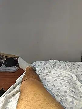 Snapshot of badlove42 chatting on November 16, 5:57 am badlove42 online show from November 16, 5:57 am