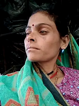 Snapshot of H_seema chatting on March 5, 2:07 am H seema online show from March 5, 2:07 am