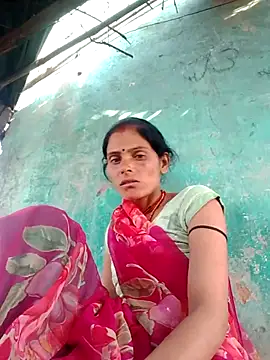 Snapshot of H_seema chatting on April 17, 2:14 am H seema online show from April 17, 2:14 am