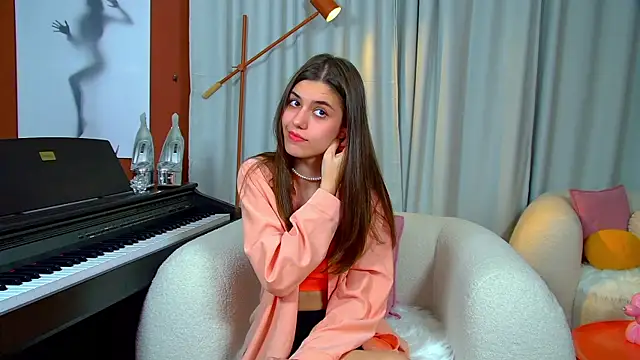 ArianaAllens online show from October 12, 7:40 am