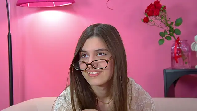 Snapshot of ArianaAllens chatting on February 7, 6:44 pm ArianaAllens online show from February 7, 6:44 pm