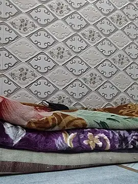 Snapshot of Aidakhan1212 chatting on November 18, 10:20 am Aidakhan1212 online show from November 18, 10:20 am