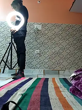 Snapshot of Aidakhan1212 chatting on December 4, 5:06 am Aidakhan1212 online show from December 4, 5:06 am