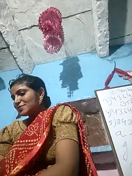 LUCKY cut online show from October 11, 8:40 pm