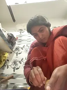 LUCKY cut online show from February 9, 2:37 am