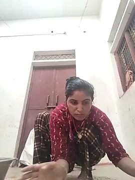 LUCKY cut online show from April 28, 2:27 am