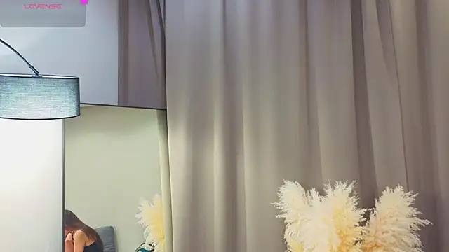 VincenzaGarigliano online show from October 7, 1:03 am