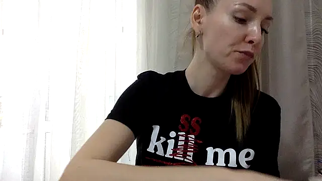 Varnyx online show from November 21, 10:25 am