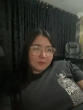 Snapshot of Dulce_meow chatting on July 18, 10:57 pm Dulce meow online show from July 18, 10:57 pm