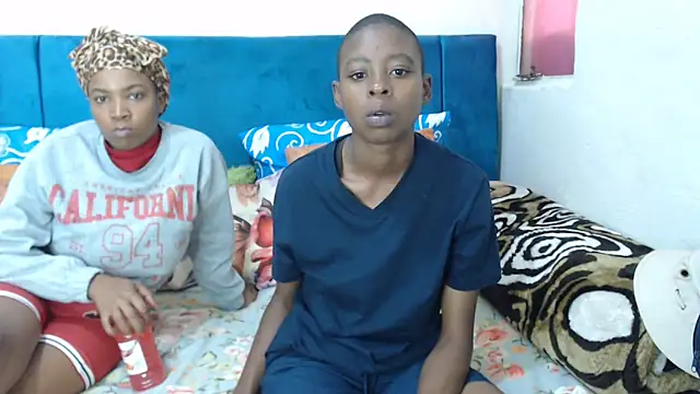 SweetSlenderChoc online show from March 7, 4:48 pm