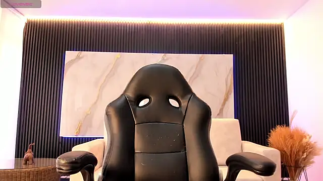 sofiapalacioss online show from November 13, 7:35 pm