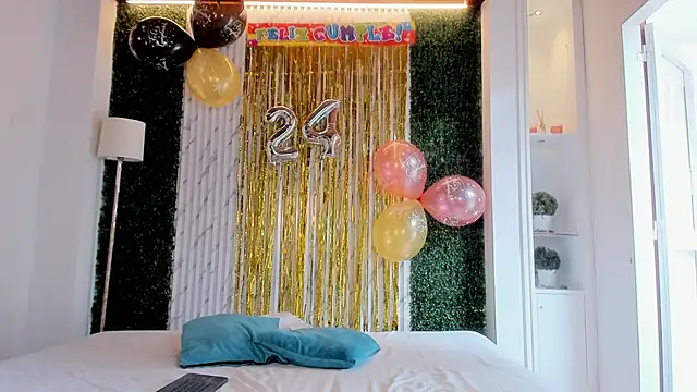 sofiapalacioss online show from January 8, 7:05 pm