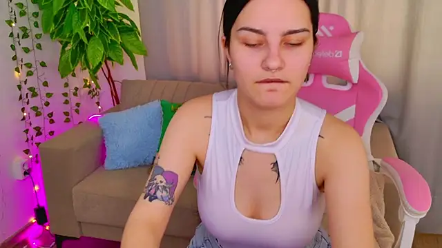 Angel Braun online show from October 17, 11:24 am