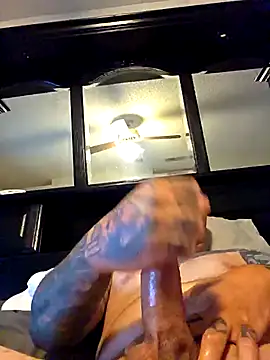 Kwillie online show from April 13, 2:39 am