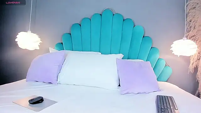 VanessaLogan online show from October 21, 11:16 pm