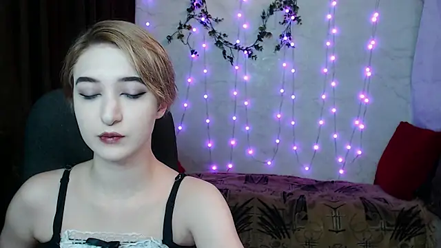 Snapshot of Lust4Money chatting on November 16, 12:49 am Lust4Money online show from November 16, 12:49 am