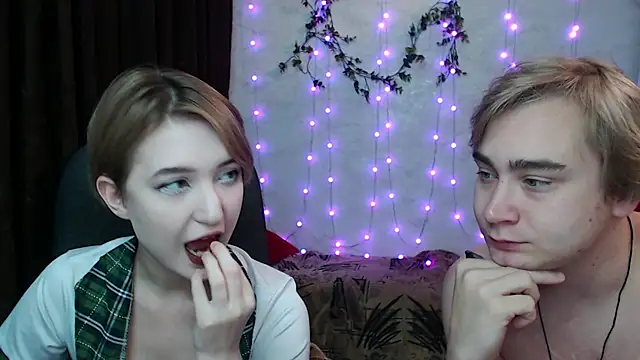 Snapshot of Lust4Money chatting on November 21, 8:29 pm Lust4Money online show from November 21, 8:29 pm