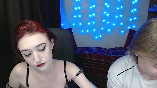 Snapshot of Lust4Money chatting on June 25, 11:20 pm Lust4Money online show from June 25, 11:20 pm