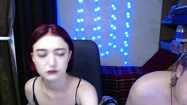 Snapshot of Lust4Money chatting on July 9, 9:52 pm Lust4Money online show from July 9, 9:52 pm