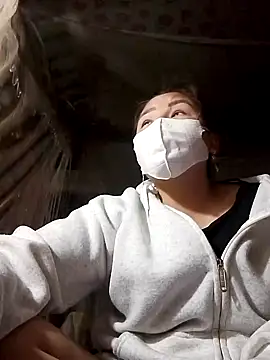 Snapshot of Teena_tiny chatting on January 14, 11:27 am Teena tiny online show from January 14, 11:27 am