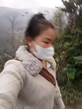 Snapshot of Teena_tiny chatting on January 16, 10:19 am Teena tiny online show from January 16, 10:19 am