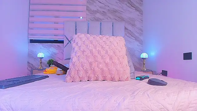 collet 1 online show from November 20, 12:05 pm