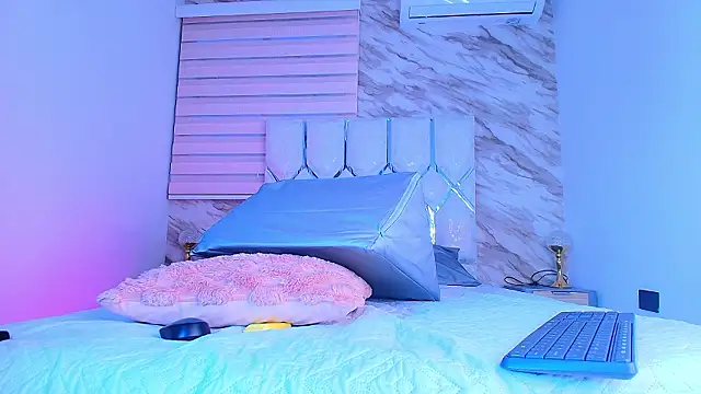 collet 1 online show from February 16, 12:01 pm