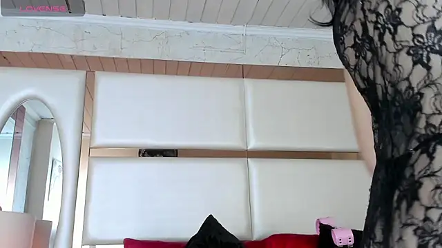 Snapshot of Ely09_ chatting on February 7, 2:21 pm Ely09 online show from February 7, 2:21 pm