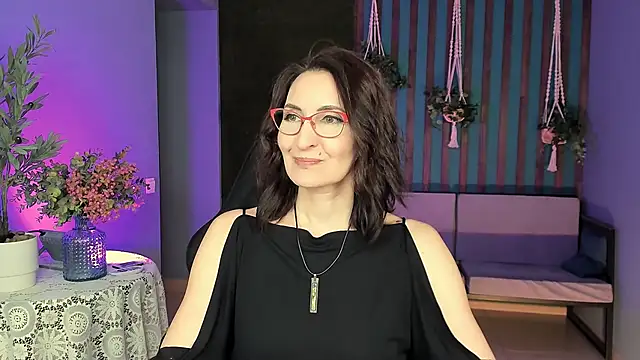 UnaTerra online show from October 11, 5:17 am