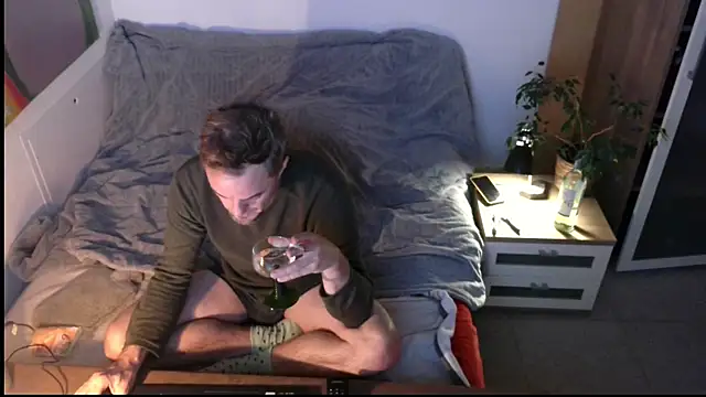 EdelHolz91 online show from November 26, 2:51 pm