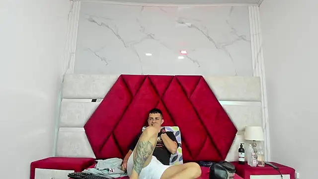 Kity spiderr online show from February 24, 12:25 pm