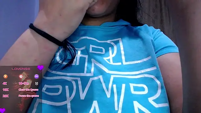 Snapshot of Bicky_24 chatting on October 27, 12:31 pm Bicky 24 online show from October 27, 12:31 pm