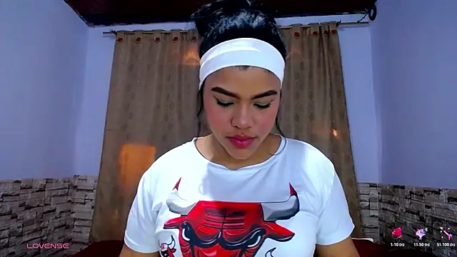 Snapshot of Bicky_24 chatting on November 11, 2:17 pm Bicky 24 online show from November 11, 2:17 pm