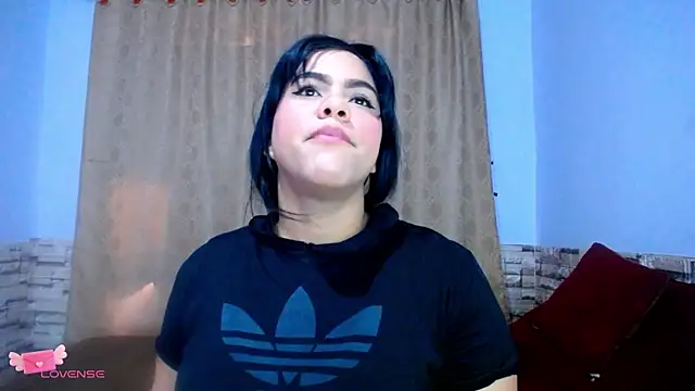 Snapshot of Bicky_24 chatting on November 17, 1:06 pm Bicky 24 online show from November 17, 1:06 pm