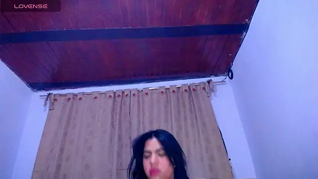 Snapshot of Bicky_24 chatting on December 14, 4:40 am Bicky 24 online show from December 14, 4:40 am