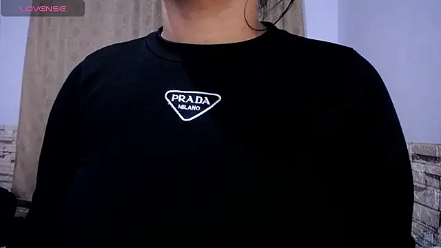 Snapshot of Bicky_24 chatting on February 13, 9:27 am Bicky 24 online show from February 13, 9:27 am