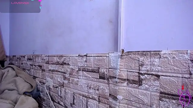 Snapshot of Bicky_24 chatting on February 20, 8:05 am Bicky 24 online show from February 20, 8:05 am