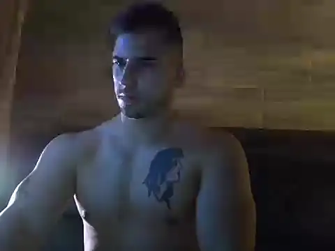 Snapshot of carvandy chatting on February 6, 3:44 am carvandy online show from February 6, 3:44 am