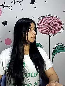 ValerieLove  online show from October 8, 7:22 pm