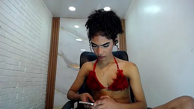 Snapshot of Penelopee_Rouse chatting on October 9, 7:23 pm Penelopee Rouse online show from October 9, 7:23 pm