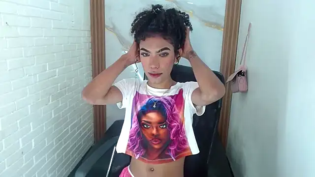 Snapshot of Penelopee_Rouse chatting on October 10, 7:35 pm Penelopee Rouse online show from October 10, 7:35 pm