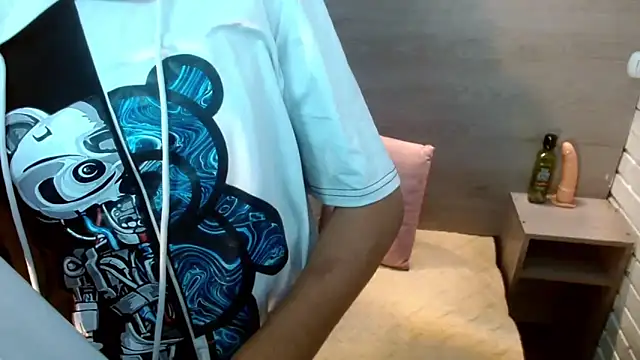 Snapshot of Penelopee_Rouse chatting on November 26, 8:10 pm Penelopee Rouse online show from November 26, 8:10 pm