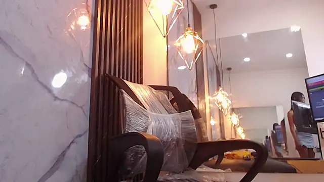 Penelopee Rouse online show from March 13, 7:31 pm