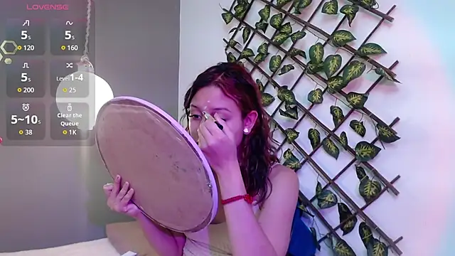 Snapshot of kassidy_red chatting on October 4, 3:26 am kassidy red online show from October 4, 3:26 am